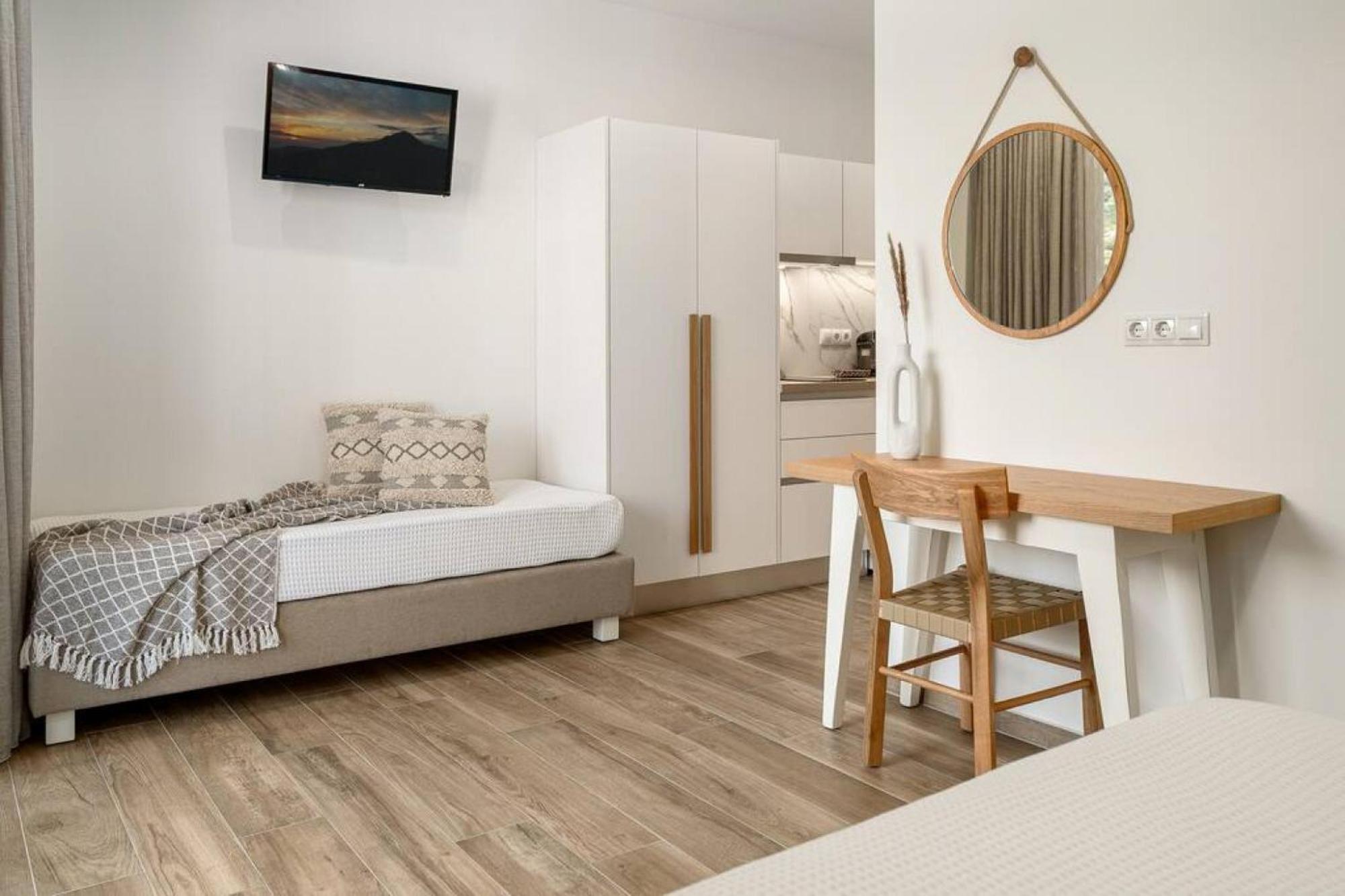 Kayy Apartments 3 In Matala Buitenkant foto